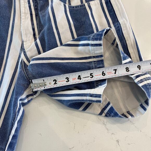 Y2K Vintage Union Bay White and Blue Striped Shorts Size Small - Picture 9 of 9